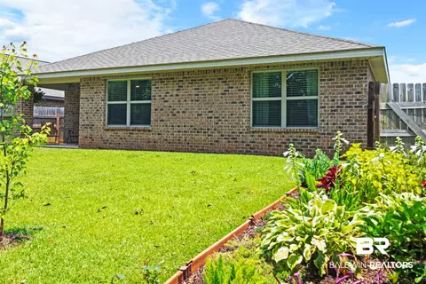 Exterior - 8238 Irwin Loop, Daphne, AL 36526 photo 7 of 12