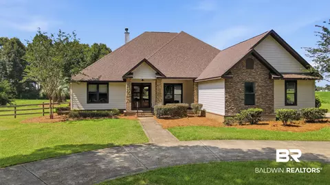 14249 Dragoon Ct, Summerdale, AL 36580