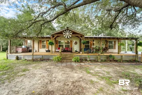 21011 River Rd, Robertsdale, AL 36567
