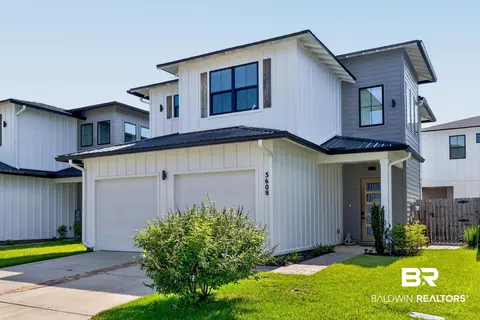 5608 Trout Ln, Pensacola, FL 32507