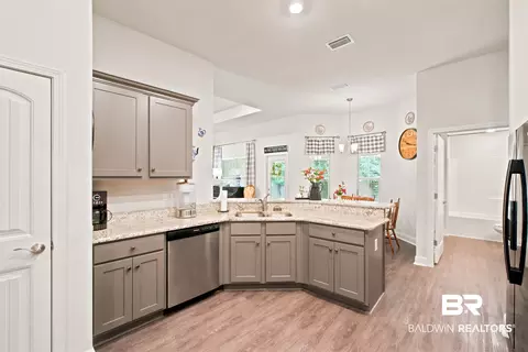 Kitchen - 14877 Silver Oaks Loop, Silverhill, AL 36576 photo 3 of 4