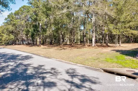 17068 Tennis Club Dr, Fairhope, AL 36532