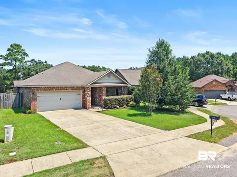 2216 Livingstone Ct, Mobile, AL 36695