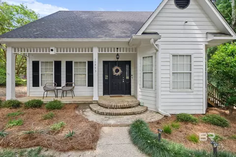10353 Easthill Dr, Mobile, AL 36695