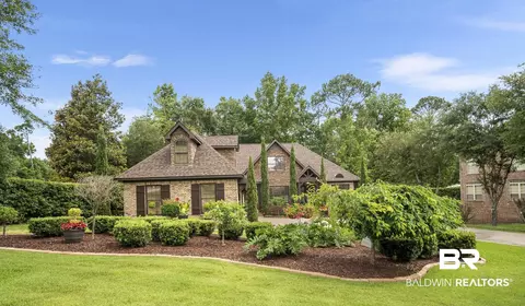 10055 Rosewood Ln, Daphne, AL 36526