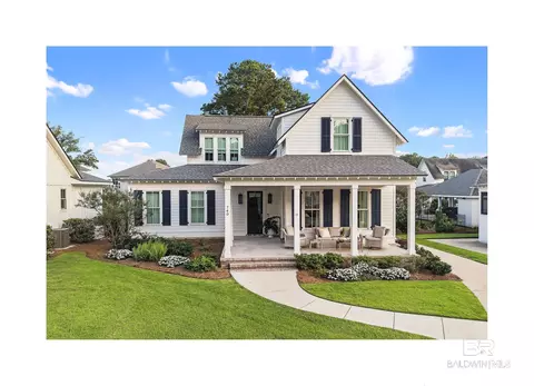 740 Boundary Dr, Fairhope, AL 36532