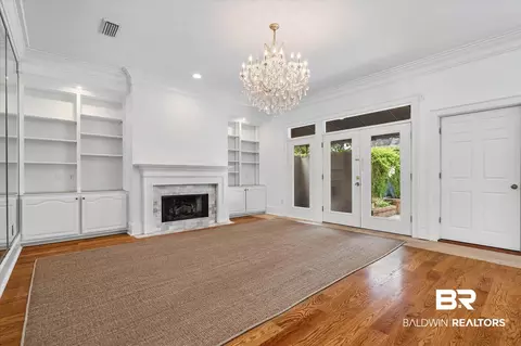 Living - 3983 Wimbledon Park, Mobile, AL 36608 photo 3 of 5