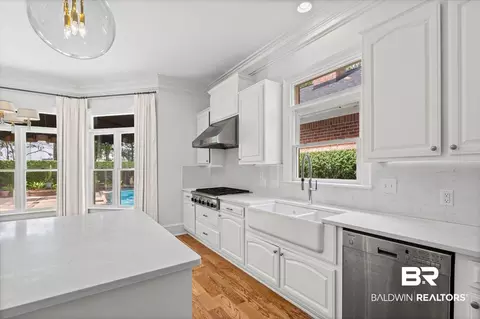 Kitchen - 3983 Wimbledon Park, Mobile, AL 36608 photo 3 of 4