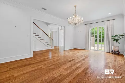 Living - 3983 Wimbledon Park, Mobile, AL 36608 photo 1 of 5