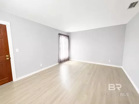 6641 Merlin Dr, Mobile, AL 36619 photo 4