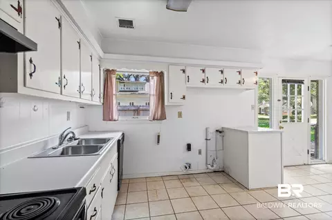 108 Mohawk St, Mobile, AL 36606 photo 8