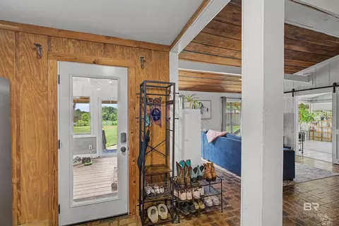 Entry Way - 13151 Roberts Rd, Chunchula, AL 36521 photo 5 of 6