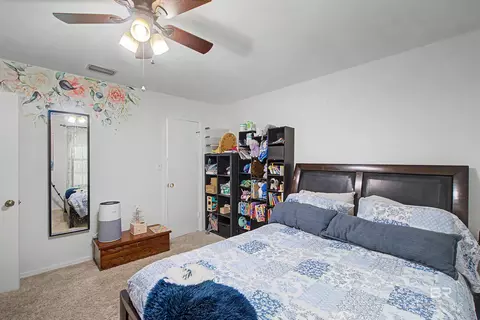 Bedroom - 13151 Roberts Rd, Chunchula, AL 36521 photo 5 of 6