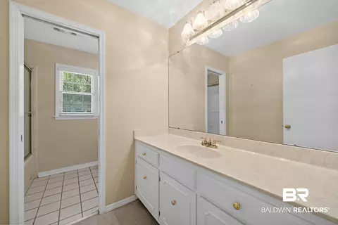 Bath - 102 Iris Cir, Daphne, AL 36526 photo 3 of 4