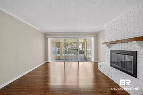 Living - 102 Iris Cir, Daphne, AL 36526 photo 3 of 3