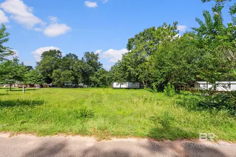 25141 Burgett Ln, Robertsdale, AL 36567