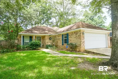 6940 Gray Oaks Dr, Theodore, AL 36582