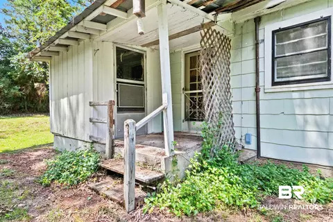 Exterior - 5845 Highway 4, Jay, FL 32565 photo 10 of 11