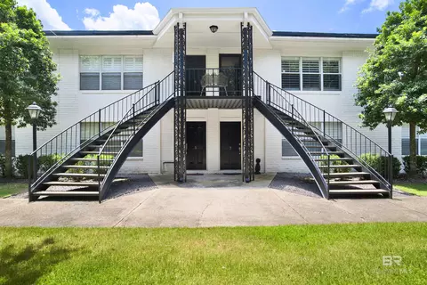 Exterior - 4009 Old Shell Rd #A6, Mobile, AL 36608 photo 2 of 5