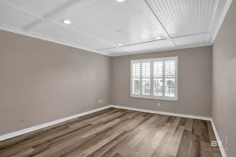 Living - 4009 Old Shell Rd #A6, Mobile, AL 36608 photo 3 of 4