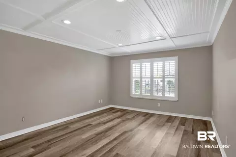 Living - 4009 Old Shell Rd #A6, Mobile, AL 36608 photo 4 of 5