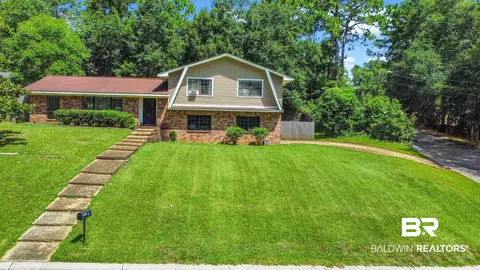 333 Ridgewood Dr, Daphne, AL 36526