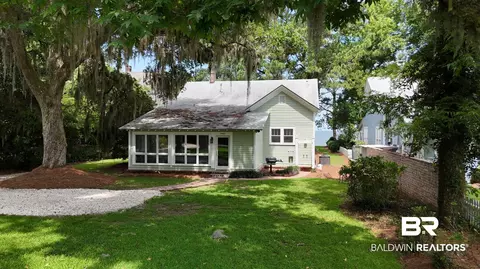 5480 Battles Rd, Fairhope, AL 36532