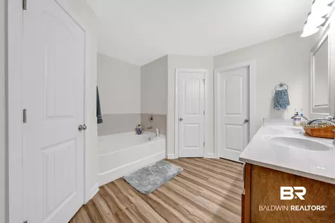 Entry Way - 17153 County Road 87, Elberta, AL 36530 photo 3 of 4