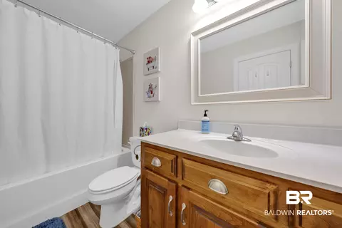 Bath - 17153 County Road 87, Elberta, AL 36530 photo 2 of 2
