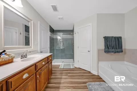 Bath - 17153 County Road 87, Elberta, AL 36530 photo 1 of 2