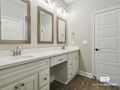 Bath - 12902 Gondala St, Elberta, AL 36530 photo 1 of 3