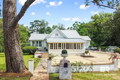 115 North Ave, Fairhope, AL 36532