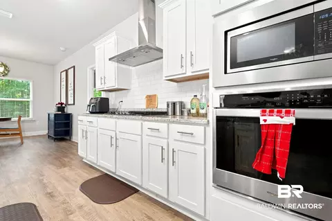 Kitchen - 9520 Amethyst Dr, Daphne, AL 36526 photo 2 of 5