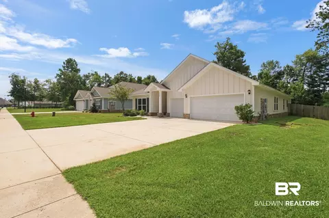Exterior - 9520 Amethyst Dr, Daphne, AL 36526 photo 6 of 10