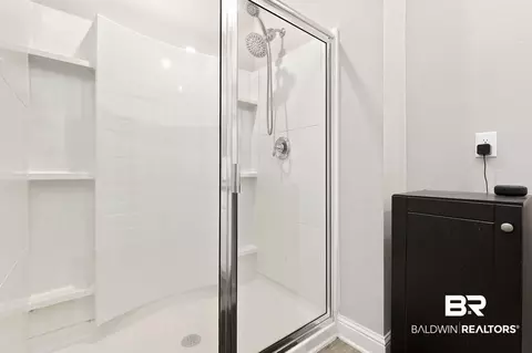 Bath - 9520 Amethyst Dr, Daphne, AL 36526 photo 2 of 7
