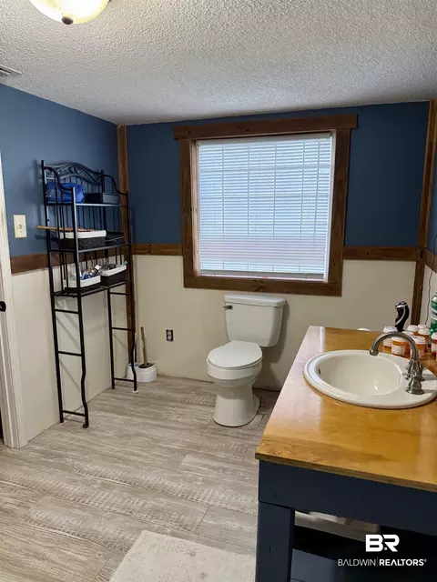 Bath - 13674 Ryland Street Ext, Stapleton, AL 36578 photo 2 of 3