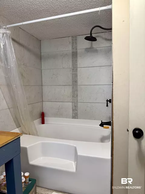 Bath - 13674 Ryland Street Ext, Stapleton, AL 36578 photo 3 of 3