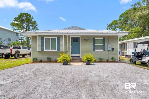 27127 Palmetto Dr, Orange Beach, AL 36561