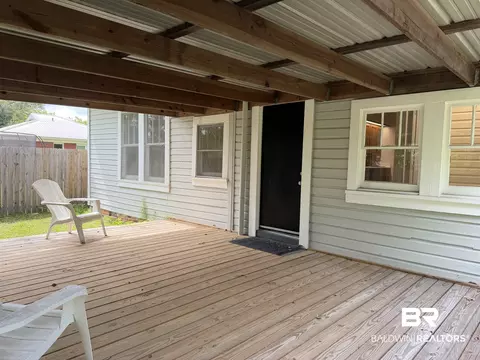 Exterior - 404 E Horner St, Atmore, AL 36502 photo 4 of 7