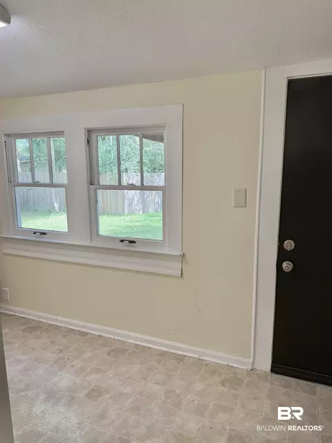 Entry Way - 404 E Horner St, Atmore, AL 36502 photo 3 of 3
