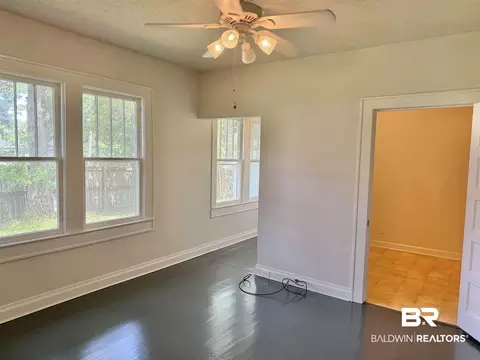 Living - 404 E Horner St, Atmore, AL 36502 photo 6 of 6