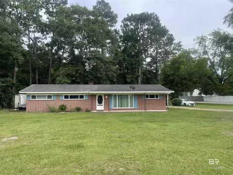 902 E 5th St, Bay Minette, AL 36507