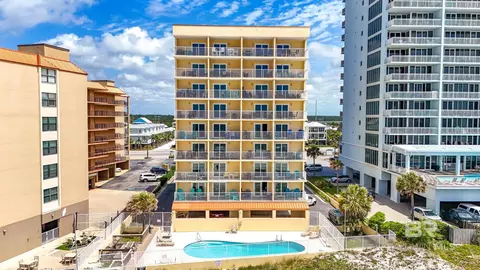 517 E Beach Blvd #5C, Gulf Shores, AL 36542