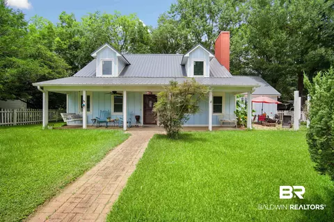 953 Diehl Ave, Fairhope, AL 36532