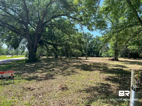 22995 E Chicago St, Robertsdale, AL 36567