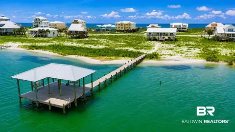 2672 W Beach Blvd, Gulf Shores, AL 36542
