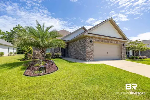 9721 Lakeview Dr, Foley, AL 36535
