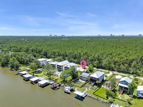 810 W Canal Dr, Gulf Shores, AL 36542