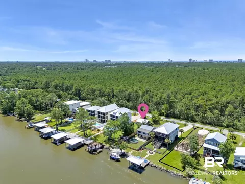 810 W Canal Dr, Gulf Shores, AL 36542