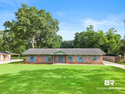 116 Woodmere Dr, Brewton, AL 36426